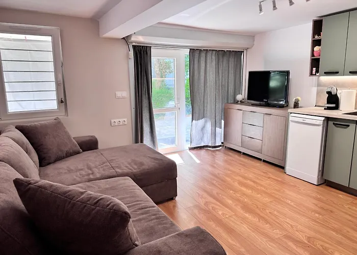 Briz Affittacamere 3*