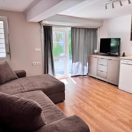 Briz 게스트하우스 3*